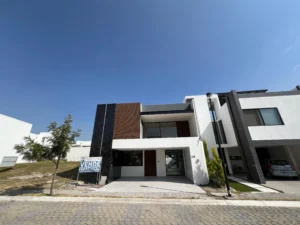 Casa en Parque Colima, Lomas de Angelopolis